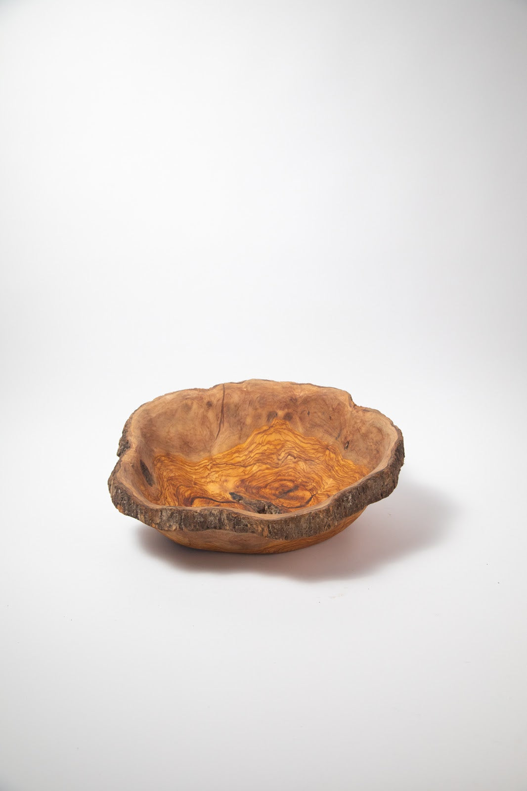 Olive Wood Centerpiece Bowl – Hand-Carved Root Burl Sculpture, 18.1 × 16.5 × 7.5 in (One of a Kind, No. 139) 1-nHlkjcA_LTnOVvIdIen9DYLuARPn8eI