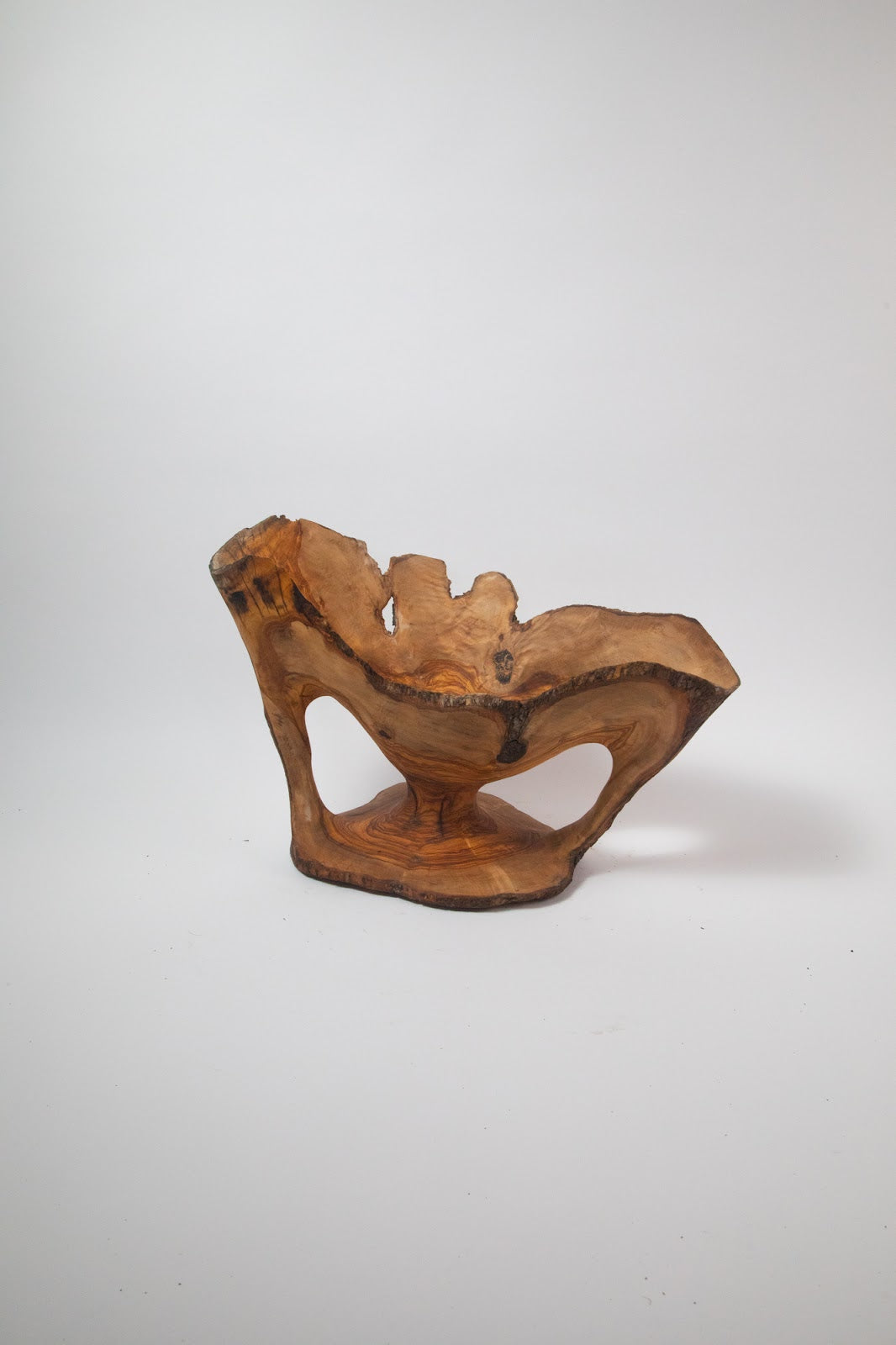 Olive Wood Centerpiece Bowl – Hand-Carved Root Burl Sculpture, 20.1 × 11 × 9.4 in (One of a Kind, No. 099) 1063jLBTsa5CrxUXtbLpImrg2z891IF3T