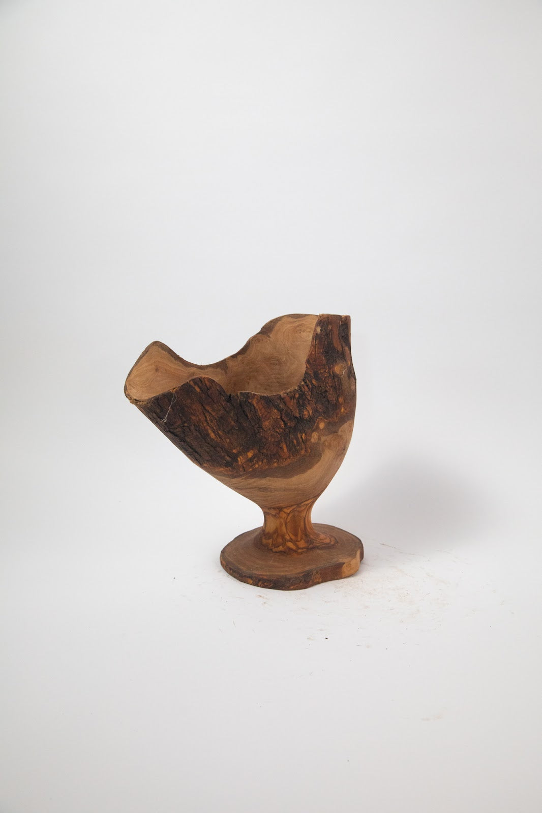 Olive Wood Centerpiece Bowl – Hand-Carved Root Burl Sculpture, 13 × 5.7 × 13.4 in (One of a Kind, No. 039) 13WUmcqwMtLzY-OKjRHo4G824Pp2AHbXx