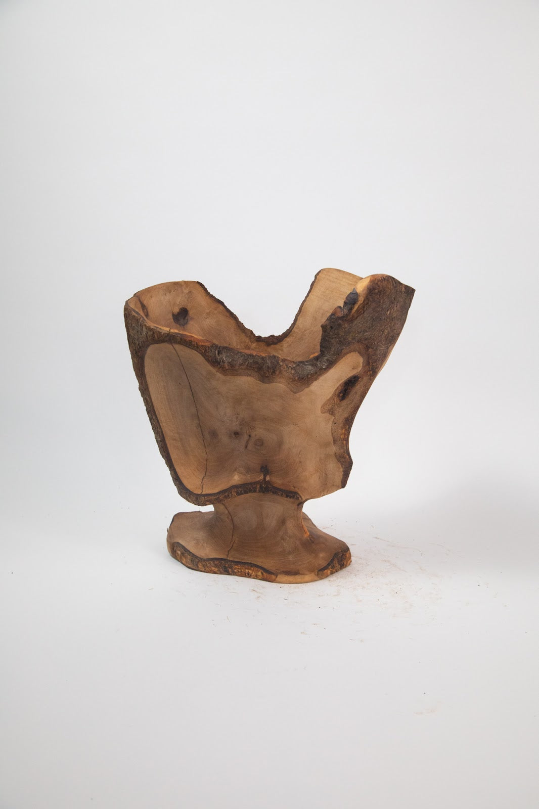 Olive Wood Centerpiece Bowl – Hand-Carved Root Burl Sculpture, 14.2 × 8.3 × 16.1 in (One of a Kind, No. 114) 13oogTDlJFJpTPsp0TZsEzr0yc7GKLFiP