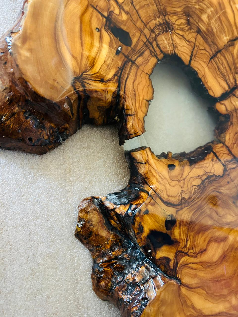 Live Edge Olive Wood Resin Side Table – White Resin Live Edge, 18.1 × 13 in (One of a Kind, T85) 14Y7IA8Zk5nuJI2kyeis0K75FS2i8956W