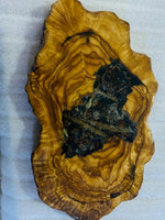 Live Edge Olive Wood Resin Side Table – Pine Cone Black Resin, 20.9 × 12.6 in (One of a Kind, T53) 14e8zDrAZB23uQ-ApTzNGL5x_s9coDS8I