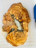 Live Edge Olive Wood Resin Small Coffee Table – White Resin River, 28.7 × 19.3 in (One of a Kind, T96) 17WuQ4bdvJblj2OD_e5g7Qzq-pDgyi_C2