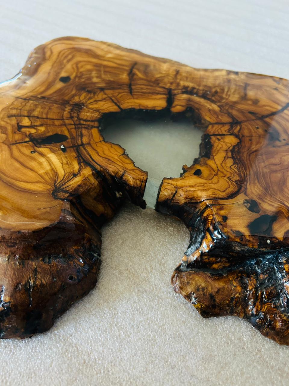 Live Edge Olive Wood Resin Side Table – White Resin Live Edge, 18.1 × 13 in (One of a Kind, T85) 18L9DtBLNacbmsBRk8GnebicaHig6qEHd
