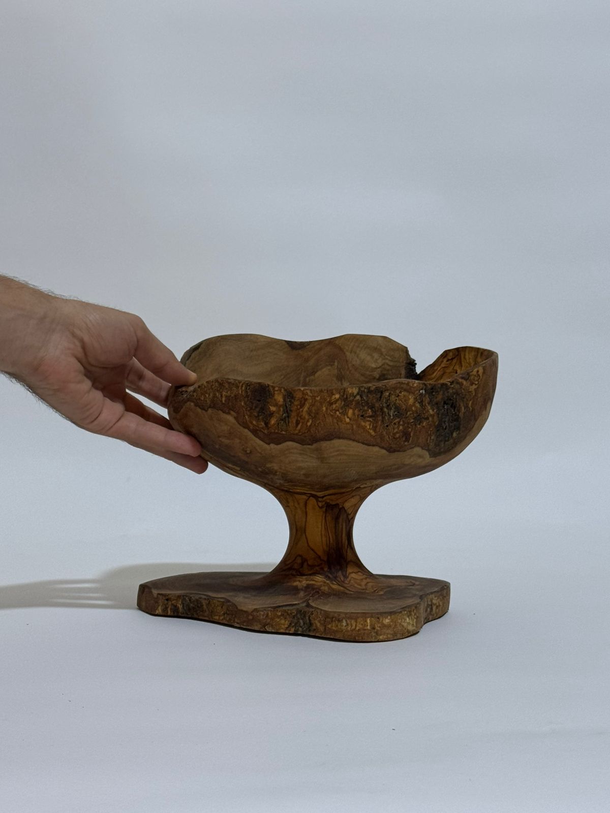 Olive Wood Centerpiece Bowl – Hand-Carved Root Burl Sculpture, 9.1 × 7.9 × 8.3 in (One of a Kind, No. 006) 19PhujkXGBqenpU6kmcinRhQ0HMOW5pch