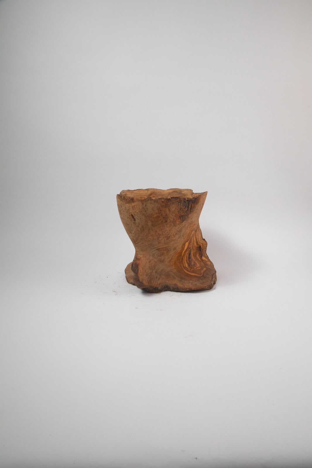 Olive Wood Centerpiece Bowl – Hand-Carved Root Burl Sculpture, 13 × 10.2 × 11.8 in (One of a Kind, No. 040) 1AyBVS_b3Kju9_oAg0gths7UQr8Q6aAEL