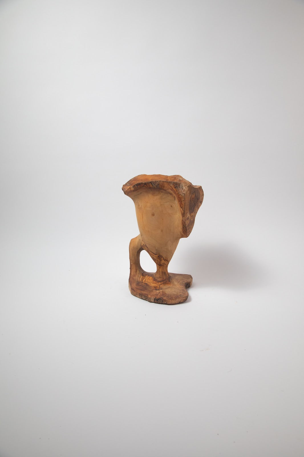 Olive Wood Centerpiece Bowl – Hand-Carved Root Burl Sculpture, 9.8 × 7.5 × 13.8 in (One of a Kind, No. 027) 1B5n_Iv2XXf0QSFGPiMyDyOMweg5tgLaf