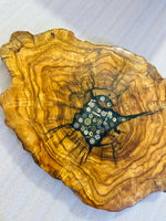 Live Edge Olive Wood Resin Side Table – Black Resin Steampunk Gears, 23.6 × 16.9 in (One of a Kind, T83) 1EToeDK1MUEN2fAes6U0OdGNxElpqn-IM