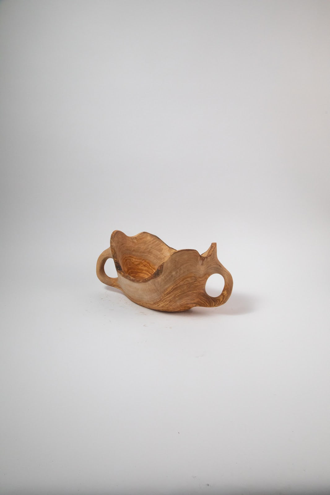 Olive Wood Centerpiece Bowl – Hand-Carved Root Burl Sculpture, 13 × 7.9 × 7.9 in (One of a Kind, No. 043) 1Edwdspas9FMgG64sYfA-TqNX8nDF2F-U