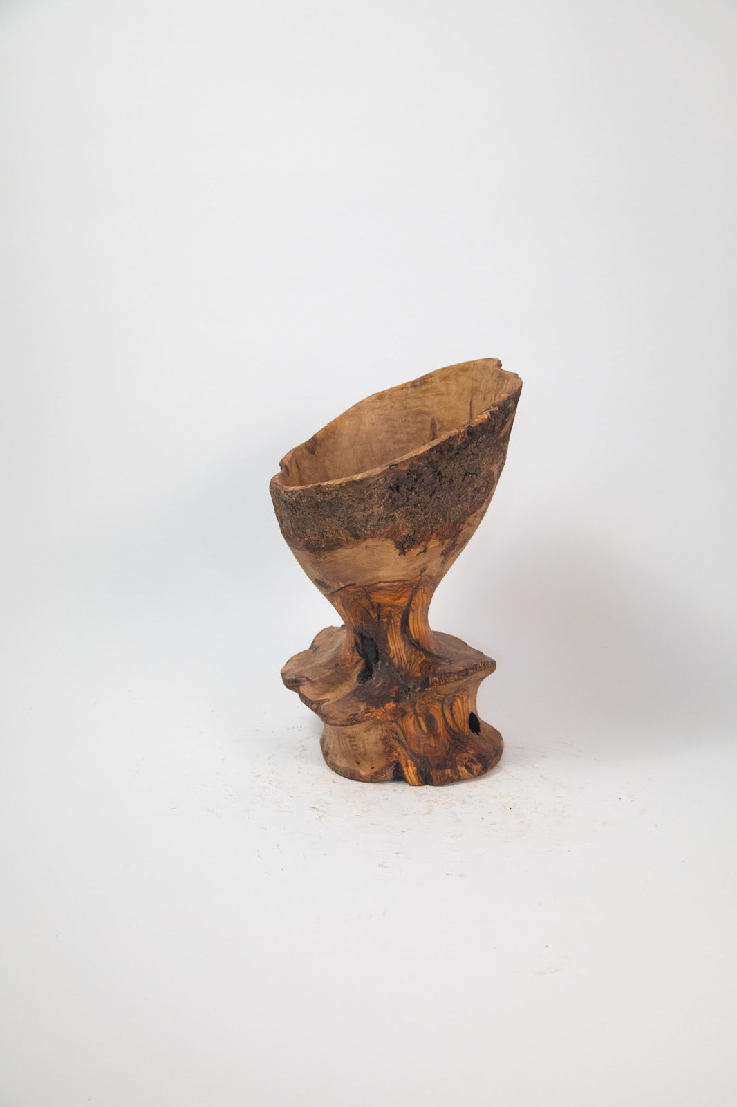 Olive Wood Centerpiece Bowl – Hand-Carved Root Burl Sculpture, 11.8 × 10.2 × 15.7 in (One of a Kind, No. 073) 1FB1rdbtY83FUuuKVQqLQ2Z1GIkWeWhs
