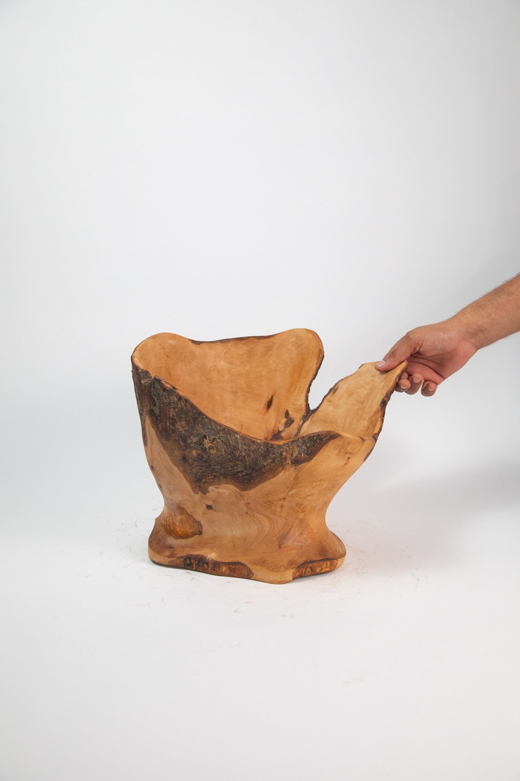 Olive Wood Centerpiece Bowl – Hand-Carved Root Burl Sculpture, 16.1 × 12.6 × 11.8 in (One of a Kind, No. 104) 1FYUXHP0FTRFyLpnOoOM2M4pv-x4oITpn