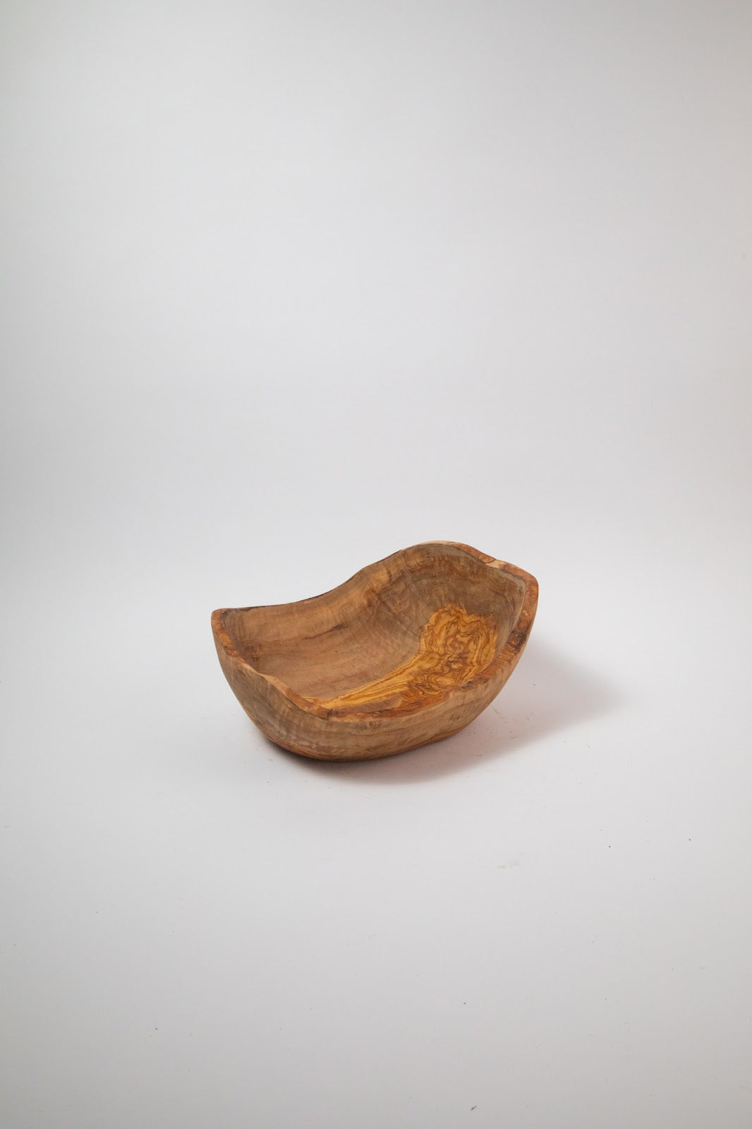 Olive Wood Centerpiece Bowl – Hand-Carved Root Burl Sculpture, 14.6 × 11.8 × 6.7 in (One of a Kind, No. 030) 1KthchX-5TugKFtne_vgfiJ2bwYIblOjD