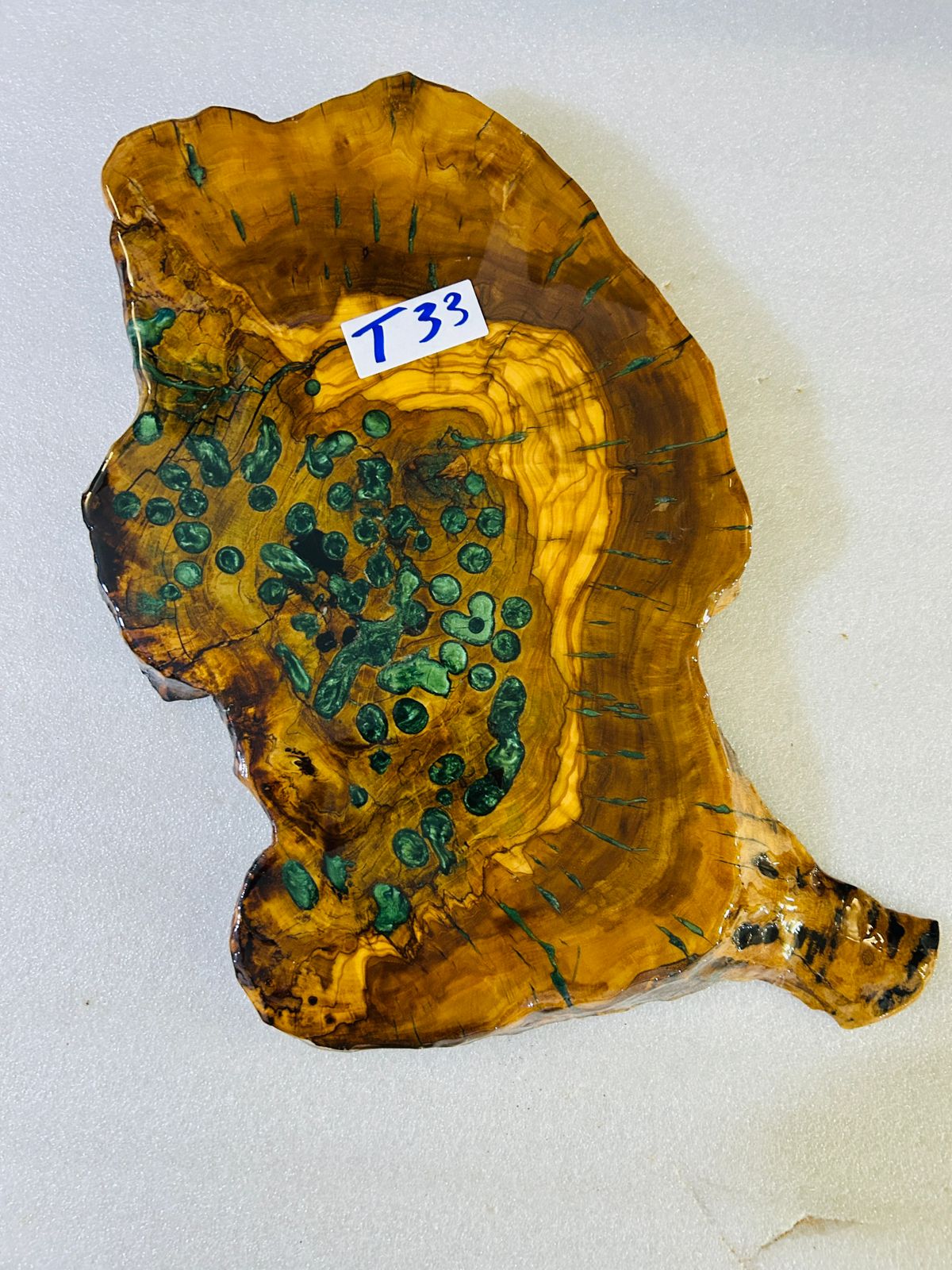 Live Edge Olive Wood Resin Side Table – Green Malachite Resin, 19.7 × 14.2 in (One of a Kind, T33) 1PttVu4bSOB3-zSE84dKflDpmHZMYPFA1