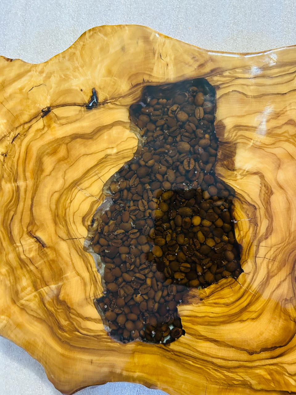 Live Edge Olive Wood Resin Side Table – Coffee Bean Resin, 16.9 × 14.2 in (One of a Kind, T70) 1PvE7RJ_1WS-Q-8G6jXH2hs5V9n4i7zPp