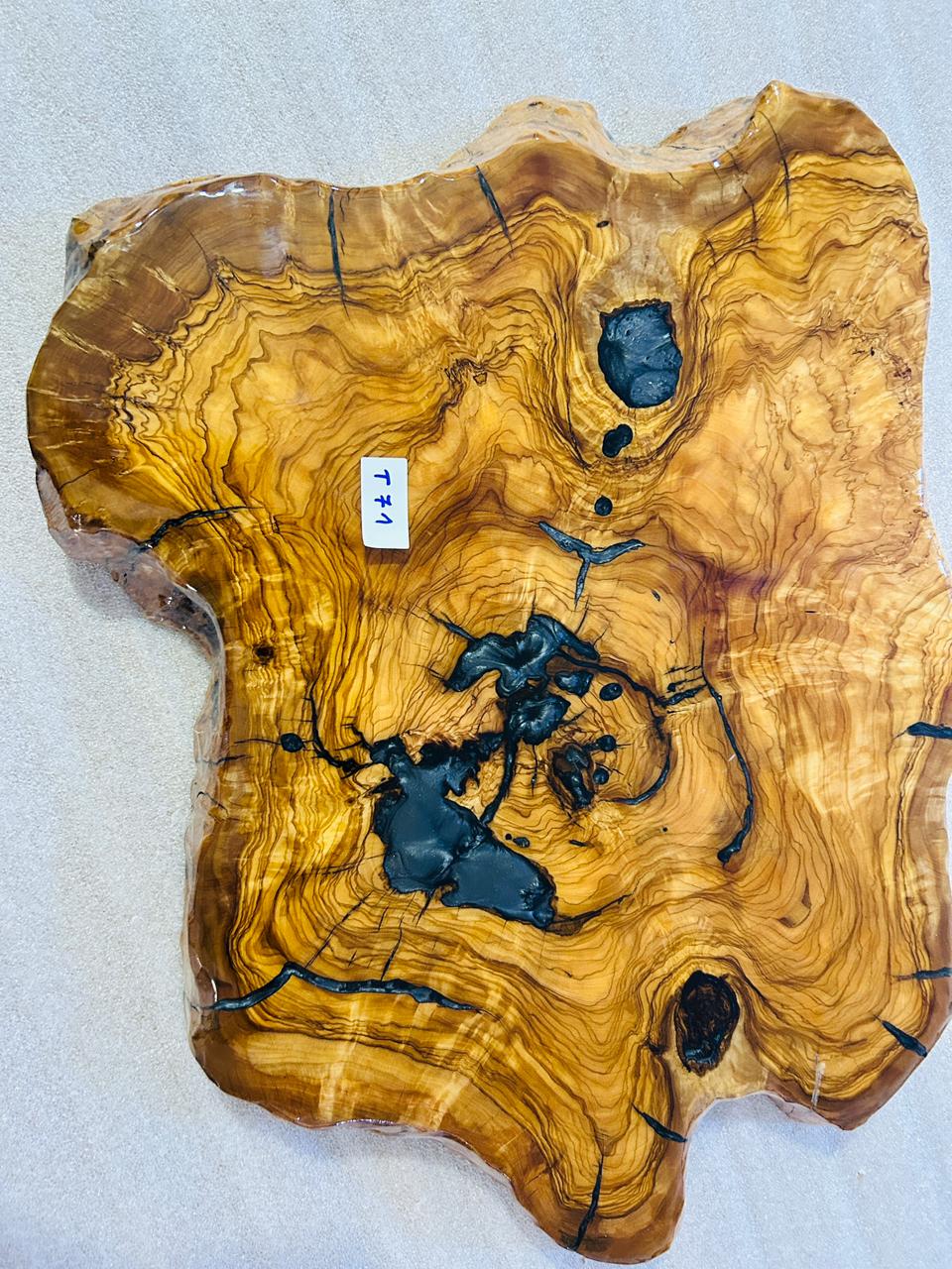 Live Edge Olive Wood Resin Side Table – Blue Resin Veins, 22.8 × 16.1 in (One of a Kind, T71) 1QStYGlLo_vWLPBWM3CtchxQXzsuK959v