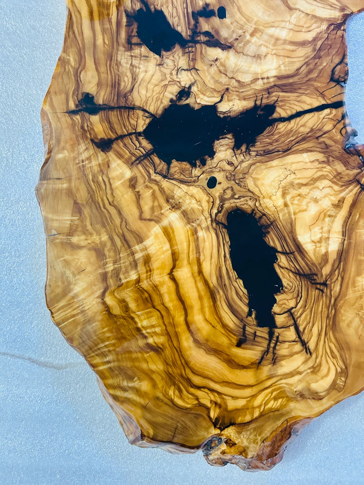 Live Edge Olive Wood Resin Side Table – Black Resin Veins, 24.4 × 14.6 in (One of a Kind, T26) 1UK09nu3wXxjn4zOPHKJH3QYXuLlg2tUi