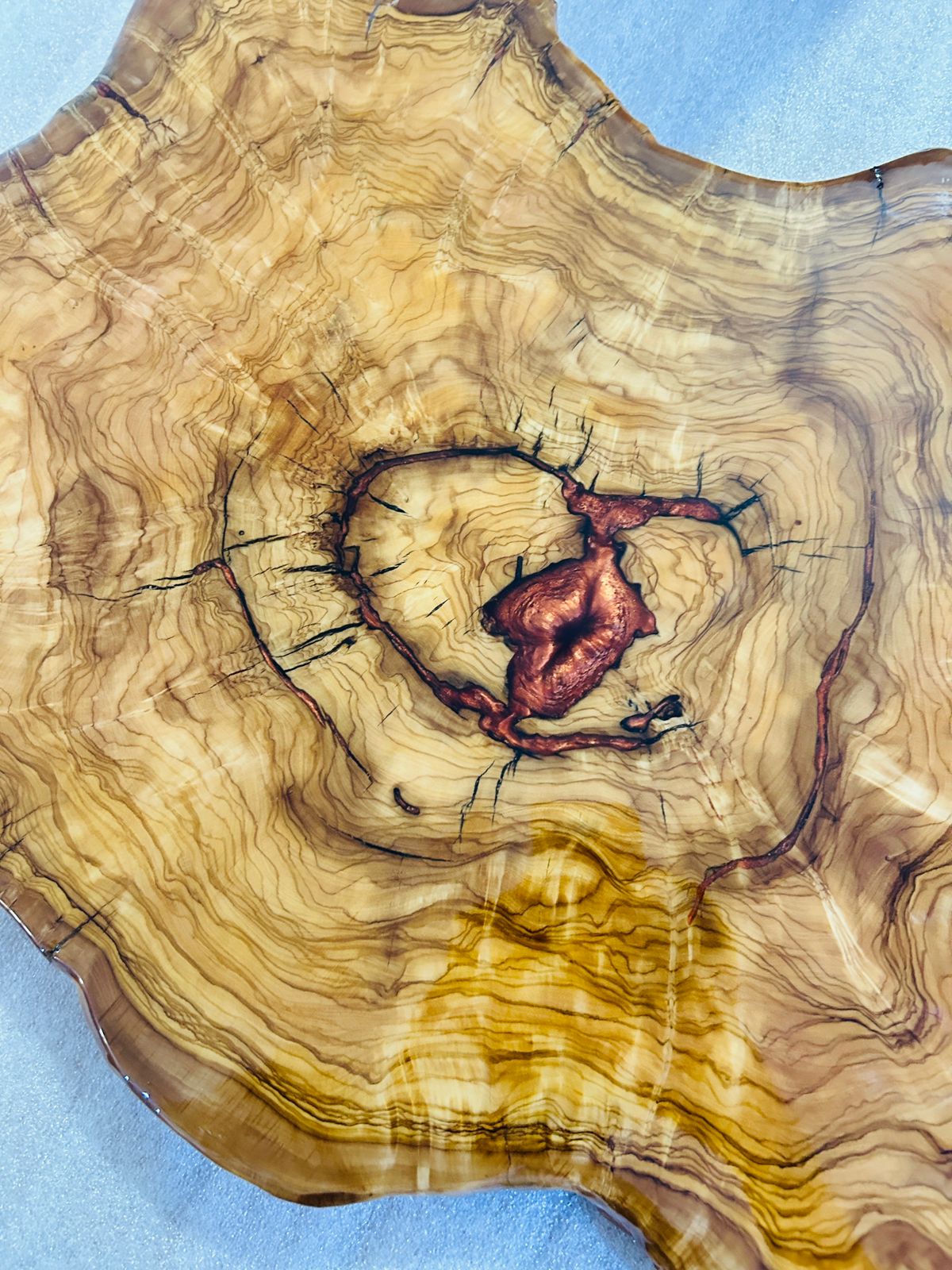 Live Edge Olive Wood Resin Side Table – Copper Red Resin Center, 21.3 × 16.5 in (One of a Kind, T24) 1VXU-aunDZ_HLO-wDYgxVkugL3XNjrYuf
