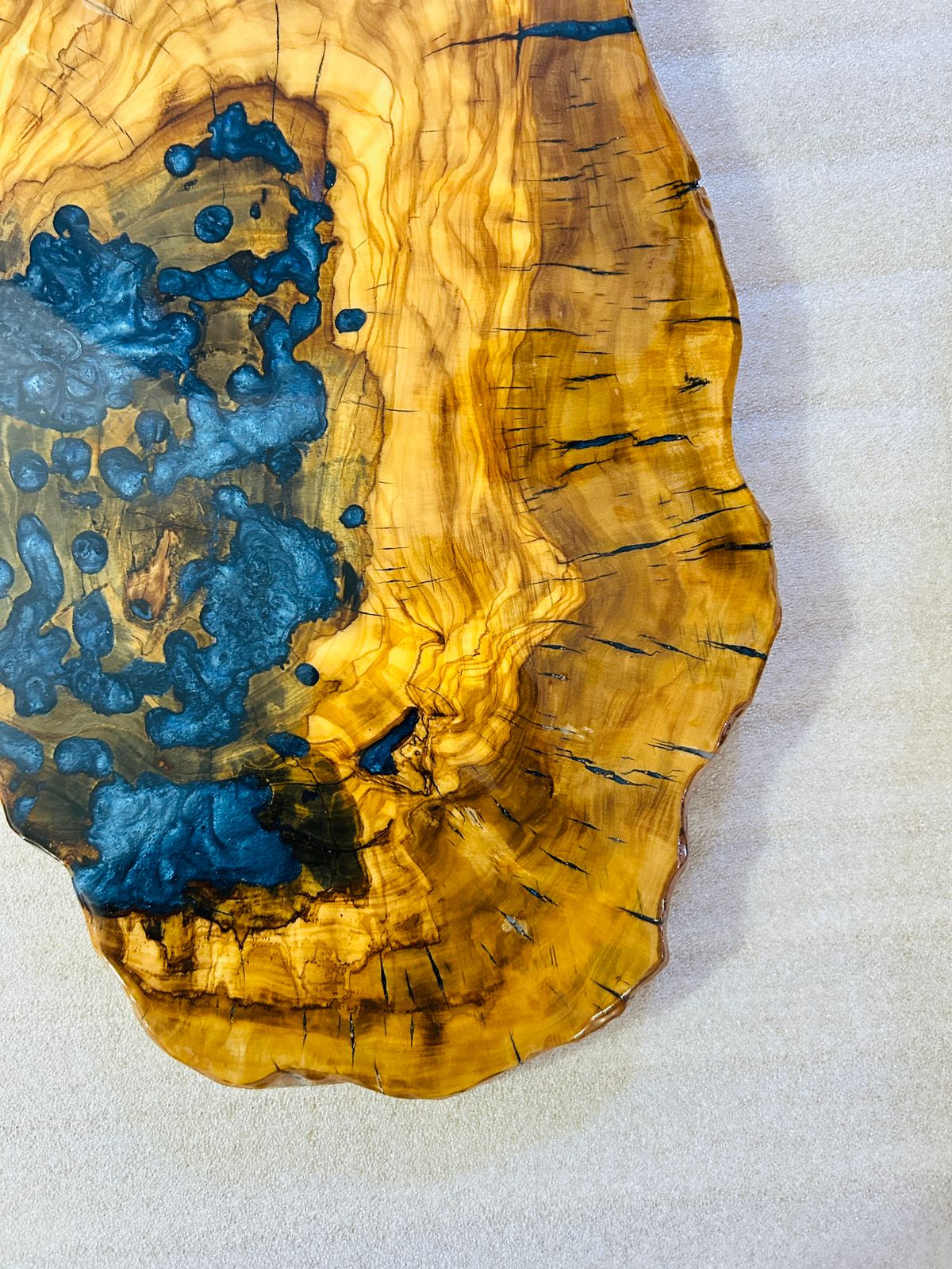 Live Edge Olive Wood Resin Small Coffee Table – Blue Resin Pool, 27.6 × 15.7 in (One of a Kind, T17) 1WfB8-l-RRpePpAsQEV-SvKQ4FNht8YW