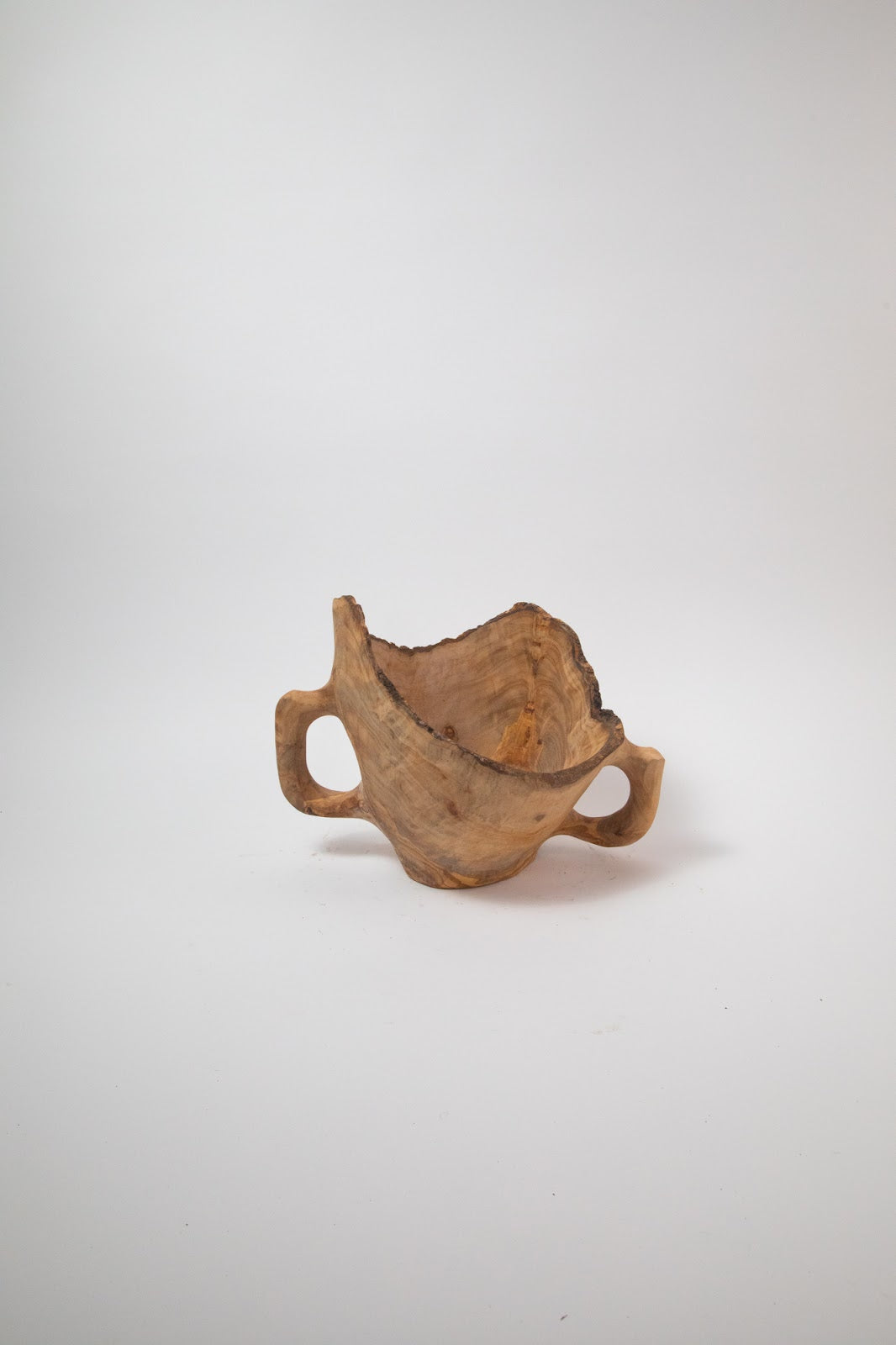 Olive Wood Centerpiece Bowl – Hand-Carved Root Burl Sculpture, 14.6 × 10.6 × 11.4 in (One of a Kind, No. 061) 1YXD2LvZglanIIedf36YEnSaDFGgb47Qj