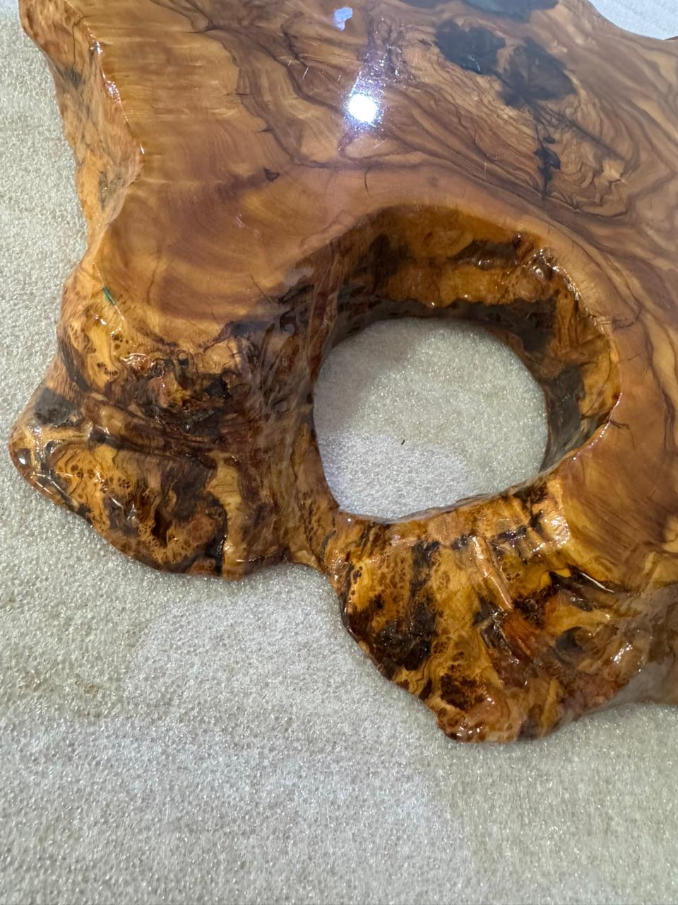 Live Edge Olive Wood Resin Side Table – Burl Live Edge Resin, 19.7 × 17.7 in (One of a Kind, T48) 1ZEgYYIyeXmCkTs-nEEUFZlUBZRRH_2NB
