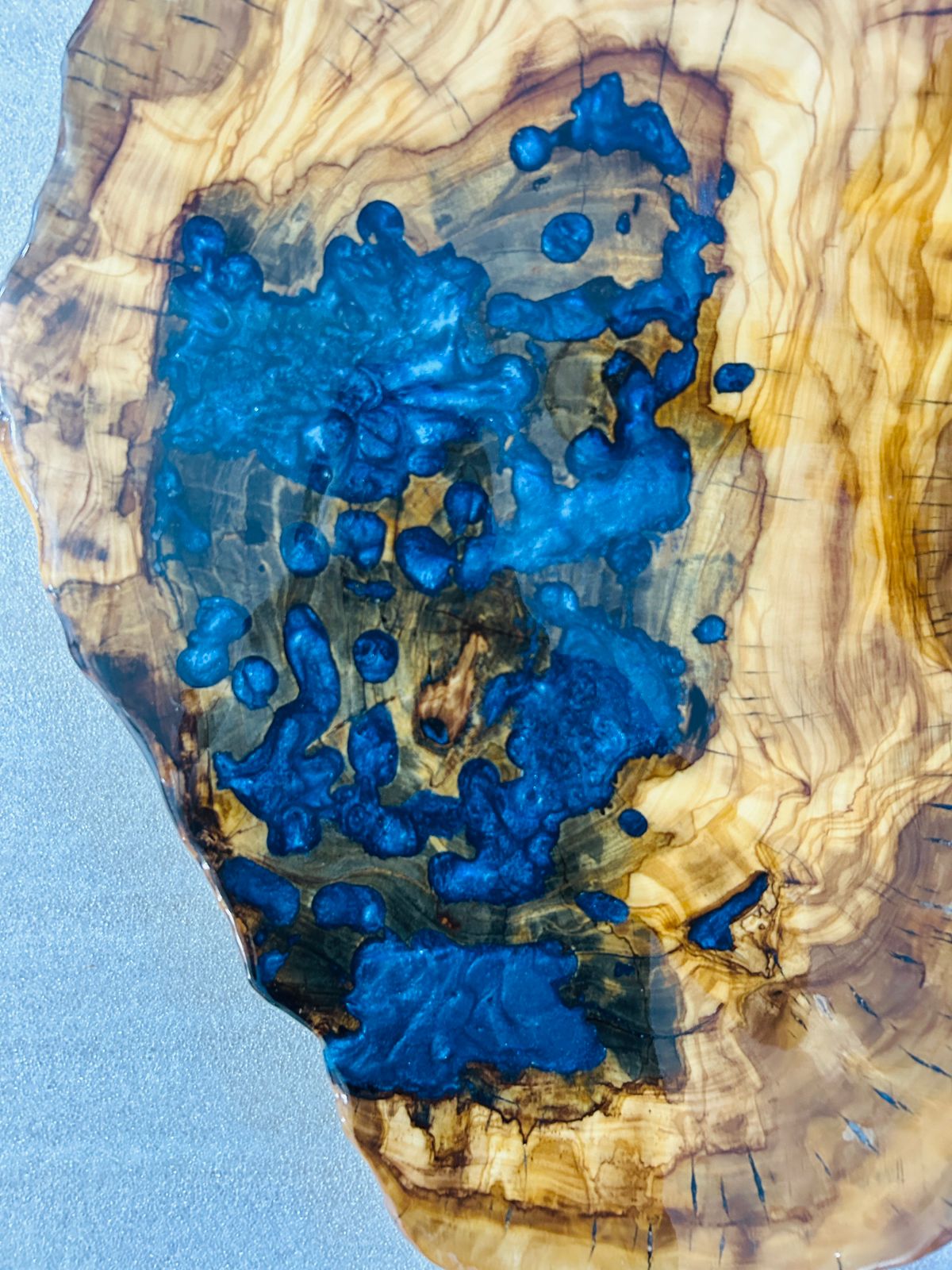 Live Edge Olive Wood Resin Small Coffee Table – Blue Resin Pool, 27.6 × 15.7 in (One of a Kind, T17) 1_1ICURlK7Dd8vCqub3qS1UeNujGMh_fa