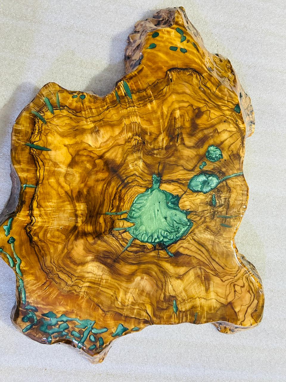 Live Edge Olive Wood Resin Side Table – Turquoise Green Resin, 23.2 × 16.9 in (One of a Kind, T67) 1cAr-5FM9p3XoCXjRRRh5hMCWg0PBRW-e
