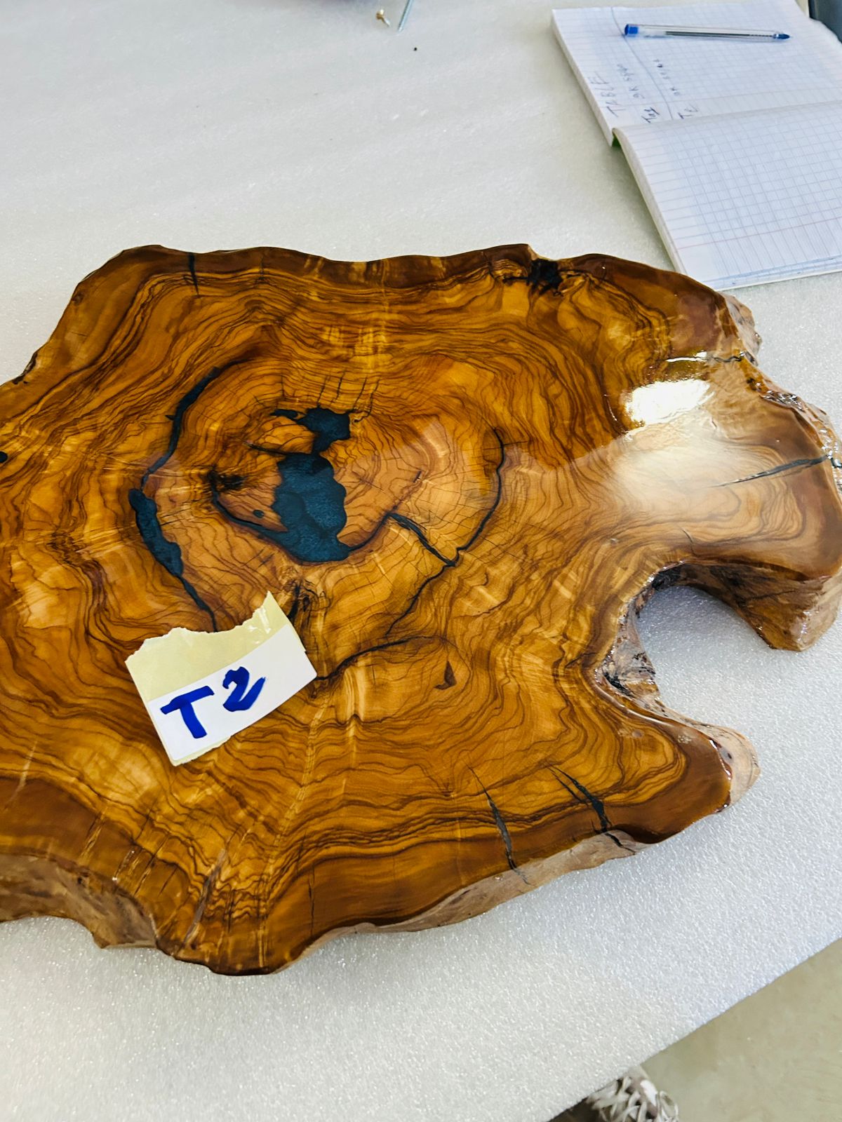 Live Edge Olive Wood Resin Side Table – Teal Resin Knot, 22.4 × 16.1 in (One of a Kind, T2) 1edRyd2SKKvB06gpDVsvZIS8Ci3XhSDSN