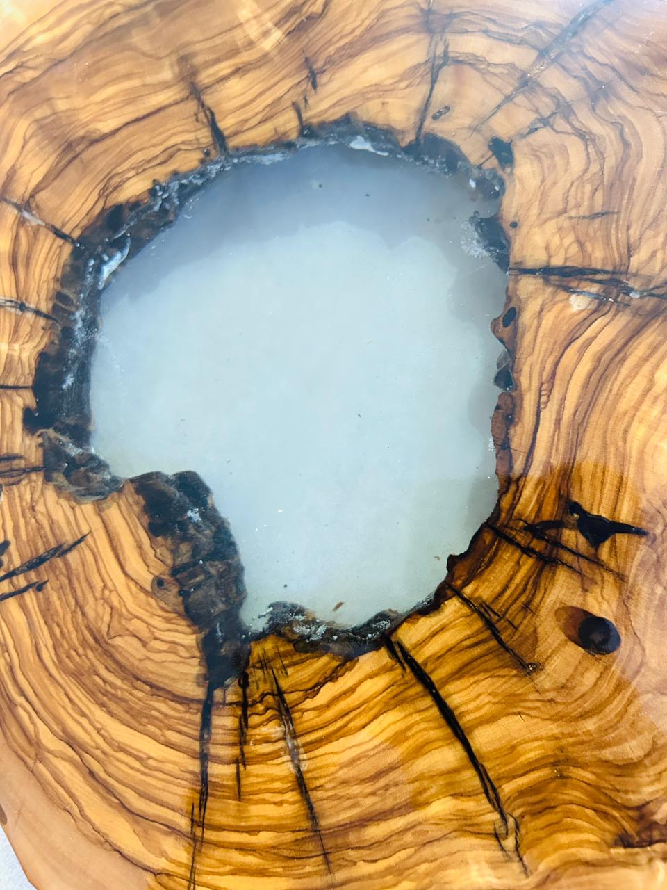 Live Edge Olive Wood Resin Side Table – White Resin Center, 15.7 × 14.2 in (One of a Kind, T84) 1gFctJ7qM-PgsSFgMRzvojuB6vbZ6YIH