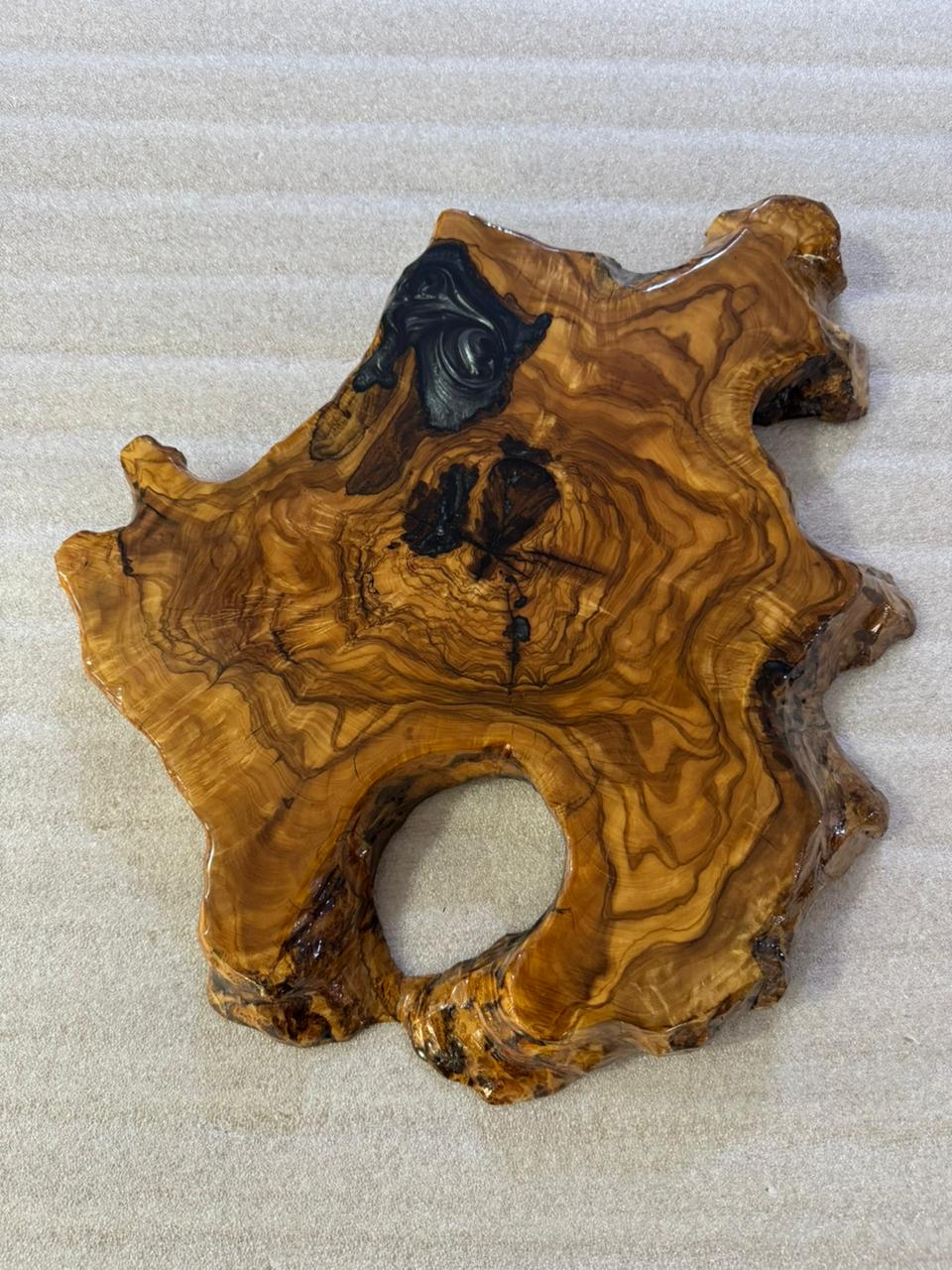 Live Edge Olive Wood Resin Side Table – Burl Live Edge Resin, 19.7 × 17.7 in (One of a Kind, T48) 1gyP9WoqcxAiTx_JLHGvCbidBJ8iBS6LM