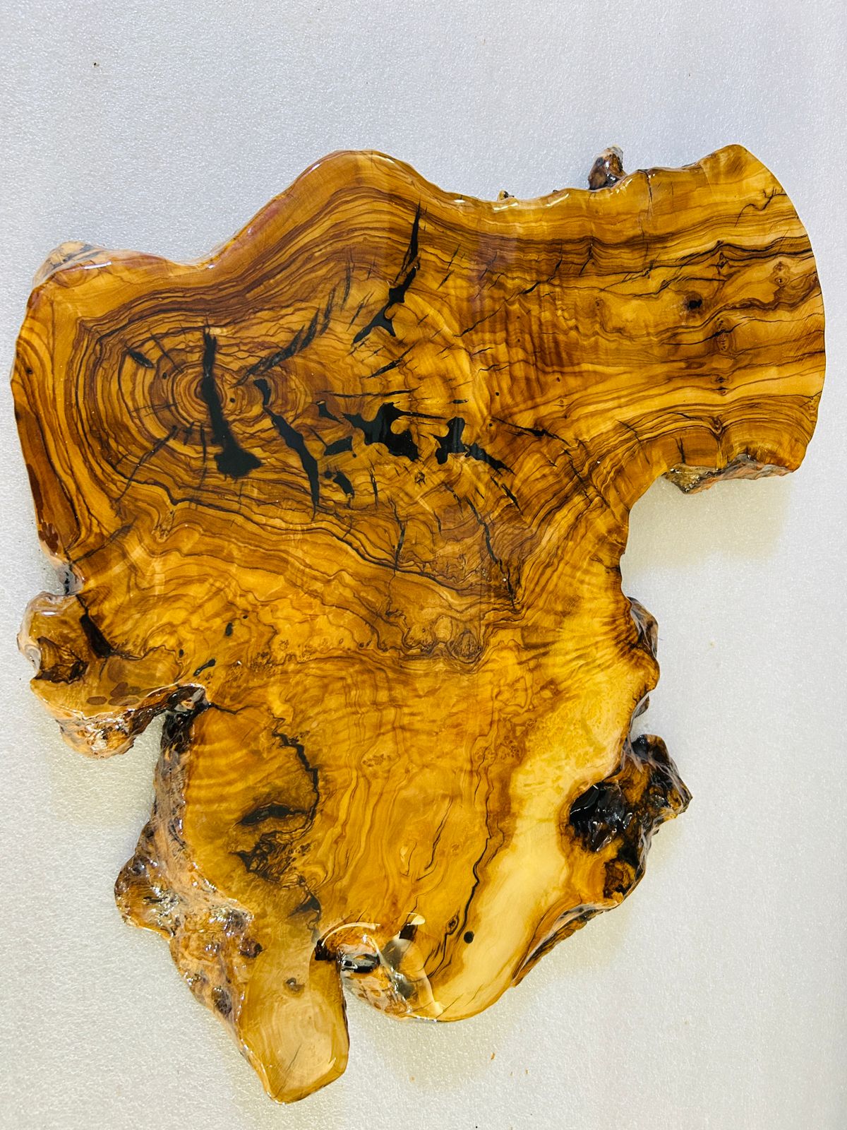 Live Edge Olive Wood Resin Side Table – Black Resin Burl, 23.6 × 19.7 in (One of a Kind, T34) 1keQDOcYyhOk31ZobywTAEMrxuaVYNnxo