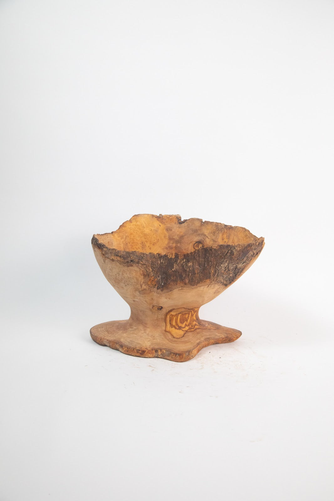 Olive Wood Centerpiece Bowl – Hand-Carved Root Burl Sculpture, 15 × 9.4 × 10.6 in (One of a Kind, No. 059) 1kgTcogBPS4e3upIea1IKvANQCEv0RvO8