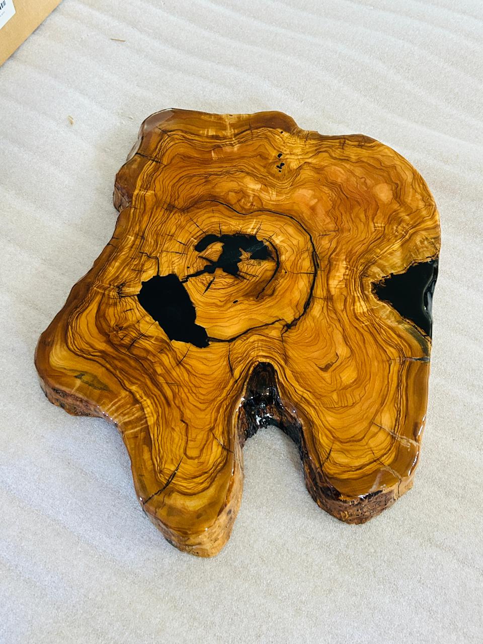 Live Edge Olive Wood Resin Side Table – Black Resin Inlay, 19.7 × 13.8 in (One of a Kind, T94) 1knjJnrjRlPZn8JwTNXgrLogTcQZsXZrI