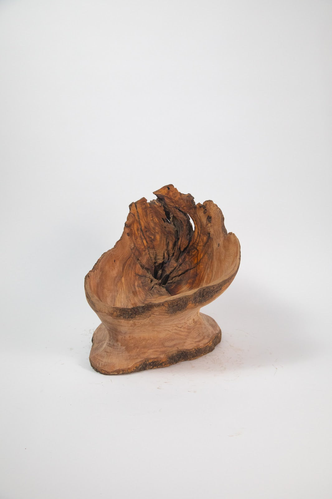 Olive Wood Centerpiece Bowl – Hand-Carved Root Burl Sculpture, 13 × 11.8 × 13.8 in (One of a Kind, No. 111) 1mYkbBLFVTngLQ6bj3OJXruHjYRa00ant