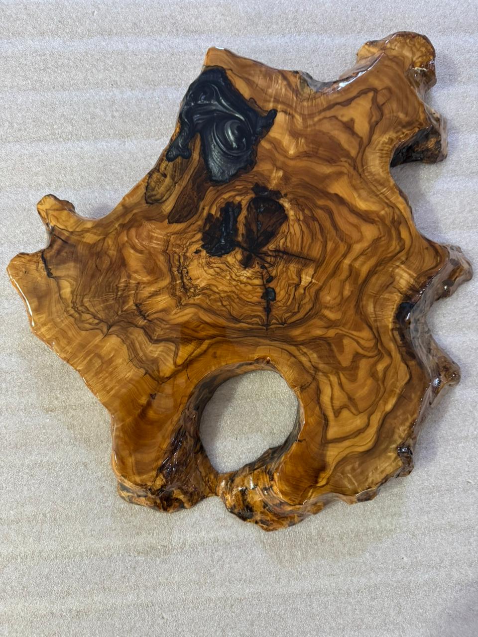 Live Edge Olive Wood Resin Side Table – Burl Live Edge Resin, 19.7 × 17.7 in (One of a Kind, T48) 1nVl_Bmoc-_L45VKPmkxcw3nqFSu8eYLR