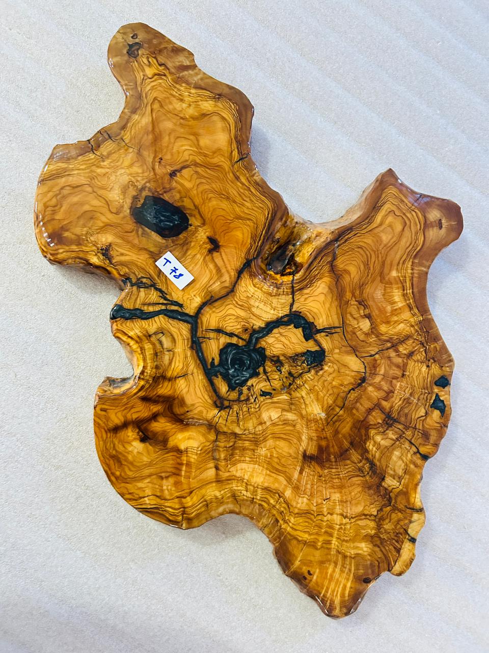 Live Edge Olive Wood Resin Small Coffee Table – Black Resin Veins, 27.2 × 18.9 in (One of a Kind, T78) 1qGdfxQMqd2CK3Oj58jOVbBo1x2A7XoUC