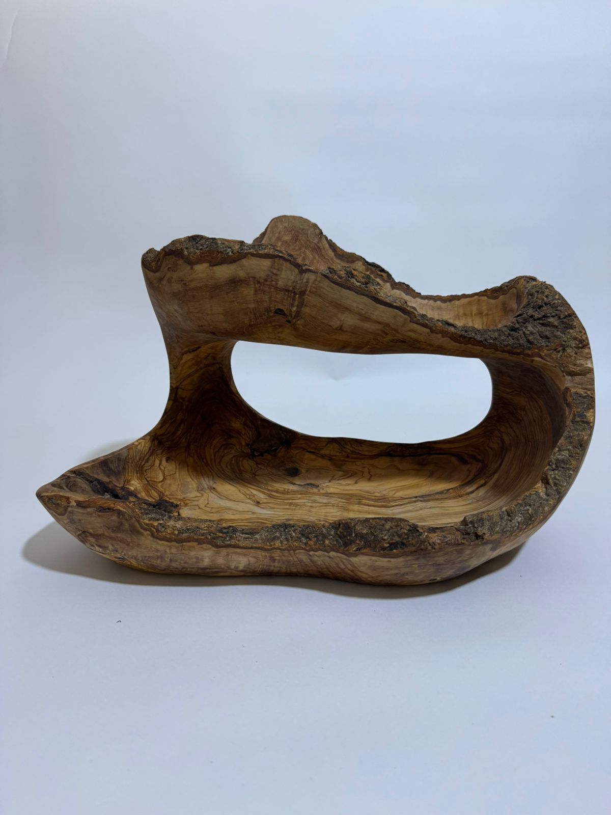 Olive Wood Centerpiece Bowl – Hand-Carved Root Burl Sculpture, 17.7 × 11.4 × 11.4 in (One of a Kind, No. 005) 1tXIqUdzYbUuXMkRtl6Bb6AD7Ff3FAEuz