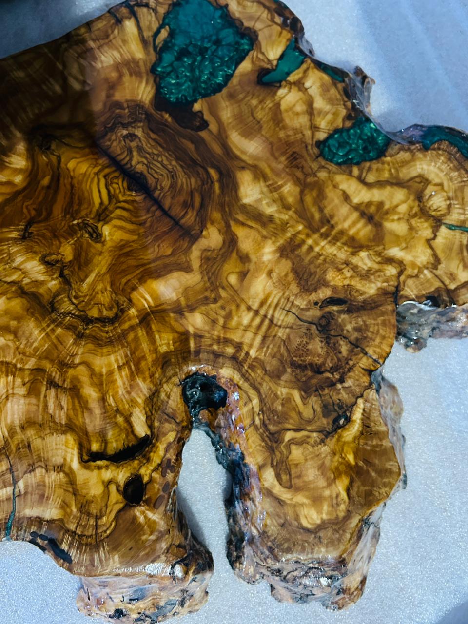 Live Edge Olive Wood Resin Small Coffee Table – Emerald Green Resin Edge, 26 × 19.7 in (One of a Kind, T68) 1v1X5a6rcewHWNny-p8tICfCwfcP_ARla