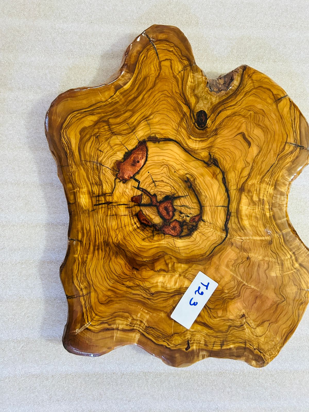 Live Edge Olive Wood Resin Side Table – Copper Red Resin Inlay, 21.7 × 18.9 in (One of a Kind, T23) 1vzGZ-_cmUaOIpDDvXtFWnnizkUwL96_R