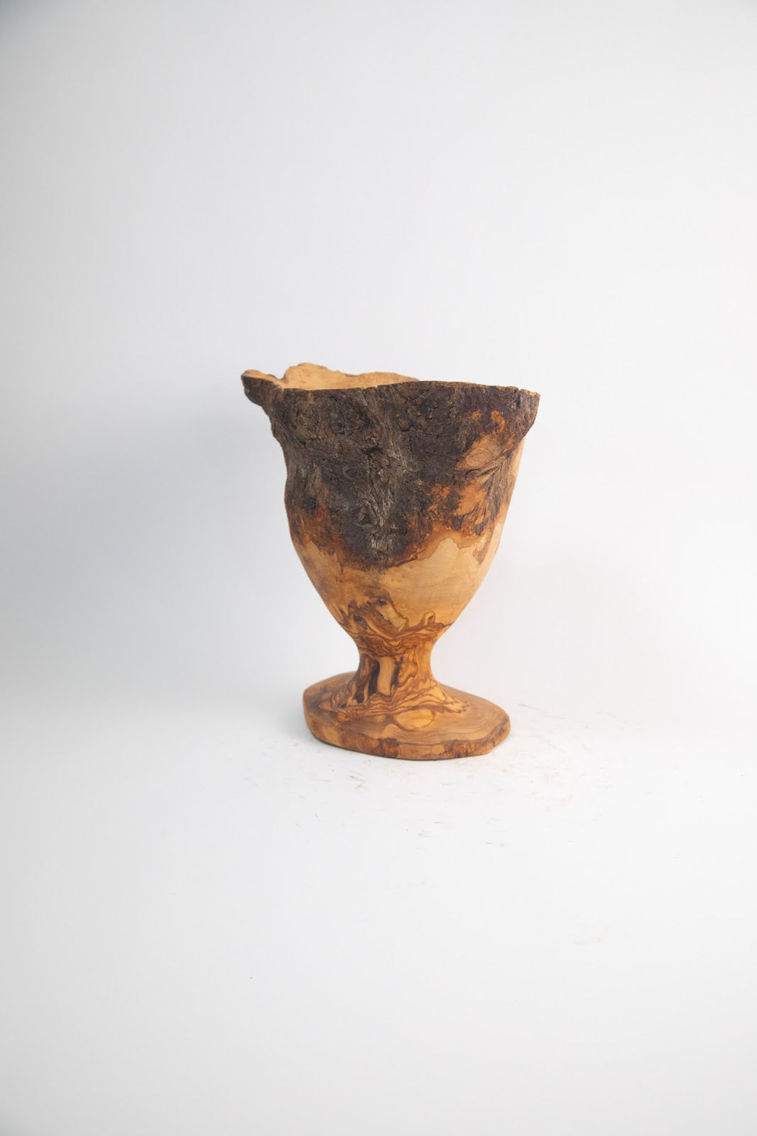 Olive Wood Centerpiece Bowl – Hand-Carved Root Burl Sculpture, 15.4 × 10.2 × 14.6 in (One of a Kind, No. 119) 1xe1CFZXP79Dpmf3kZSn8ZyWSPhqD_Z-k