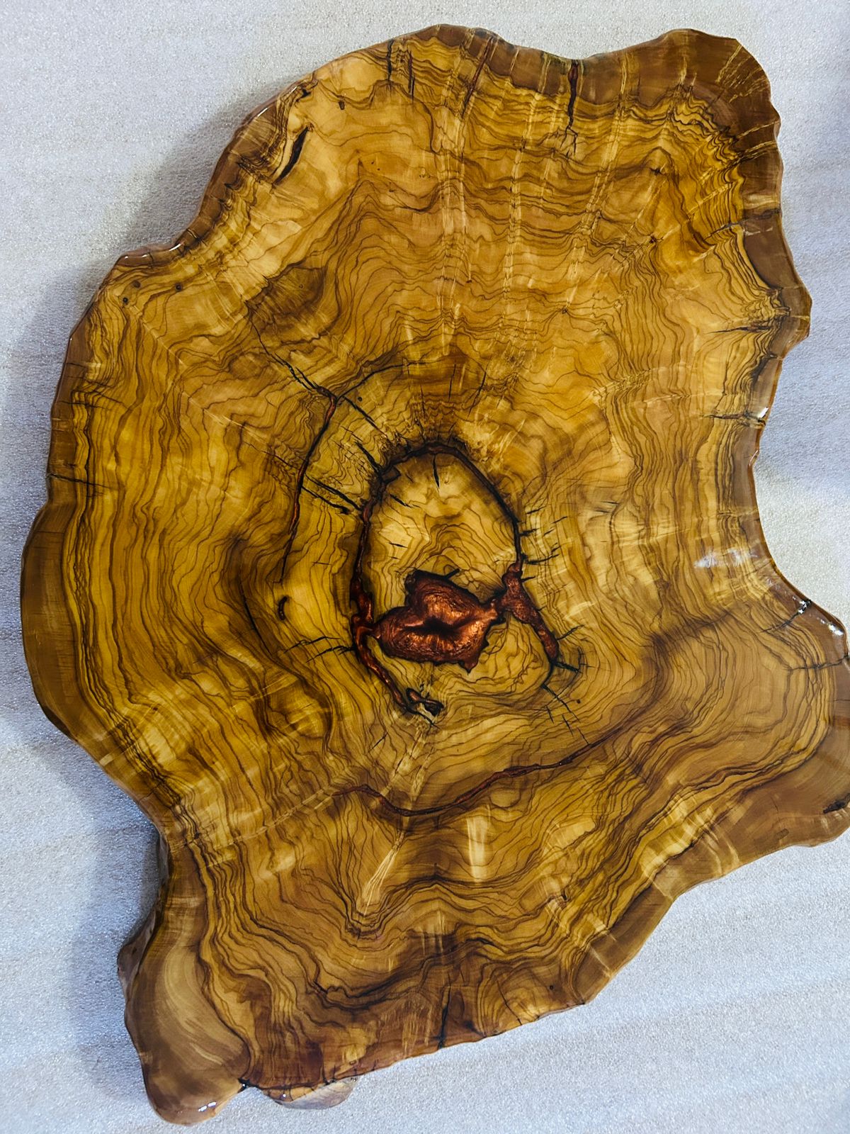 Live Edge Olive Wood Resin Side Table – Copper Red Resin Center, 21.3 × 16.5 in (One of a Kind, T24) 1ylQBAUsrBTccxspesmuARbGH4Uz6EyzF