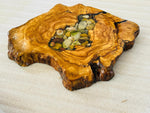 Live Edge Olive Wood Resin Side Table – Sea Shell Pebble Resin, 20.9 × 16.9 in (One of a Kind, T93) 1zvH7Eo_vwrLTn5XFscPwLOiFOedxE-Au