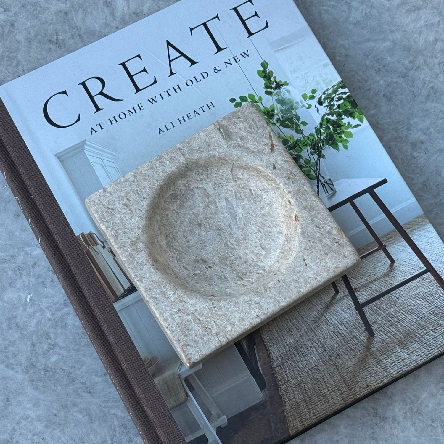 Marble Catchall Tray – Sculptural Stone Valet