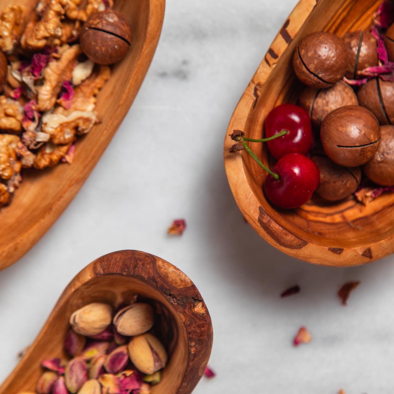 Set of 3 Olive Wood Nesting Boat Bowls – Handmade Rustic Canoe – Shaped Serving Dish – Natural Wood Serving Tray – Artisan Tableware Gift
