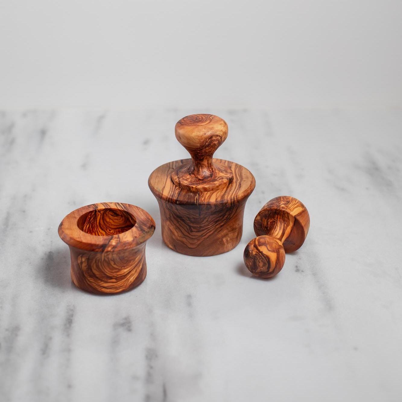 Traditional Mediterranean Olive Wood Mortar and Pestle – Herb & Garlic Crusher – Handmade Kitchen Tool – Rustic Spice Grinder