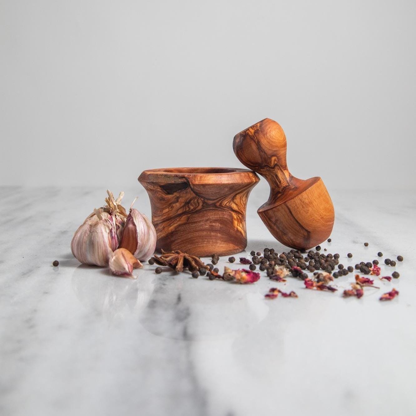 Traditional Mediterranean Olive Wood Mortar and Pestle – Herb & Garlic Crusher – Handmade Kitchen Tool – Rustic Spice Grinder