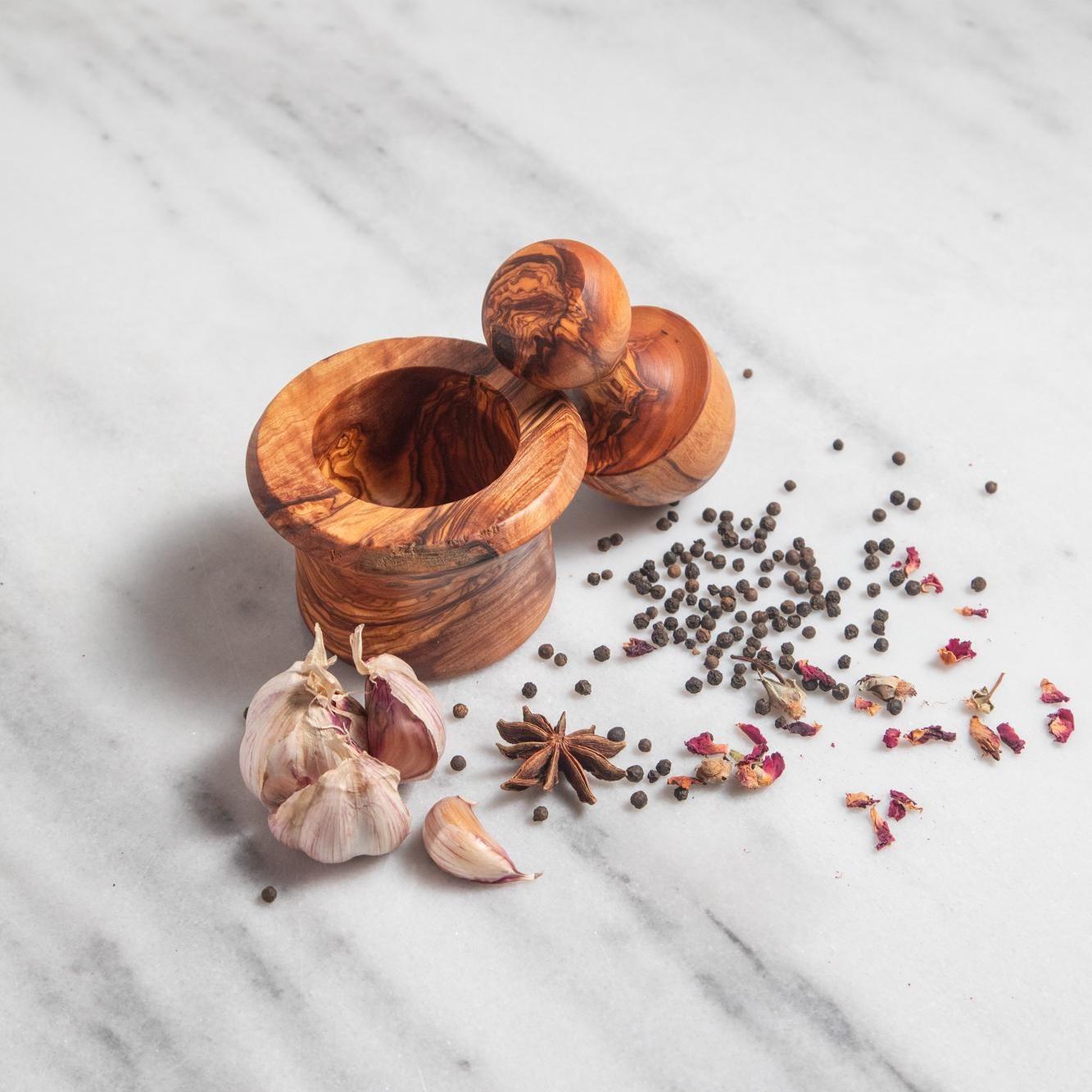 Traditional Mediterranean Olive Wood Mortar and Pestle – Herb & Garlic Crusher – Handmade Kitchen Tool – Rustic Spice Grinder