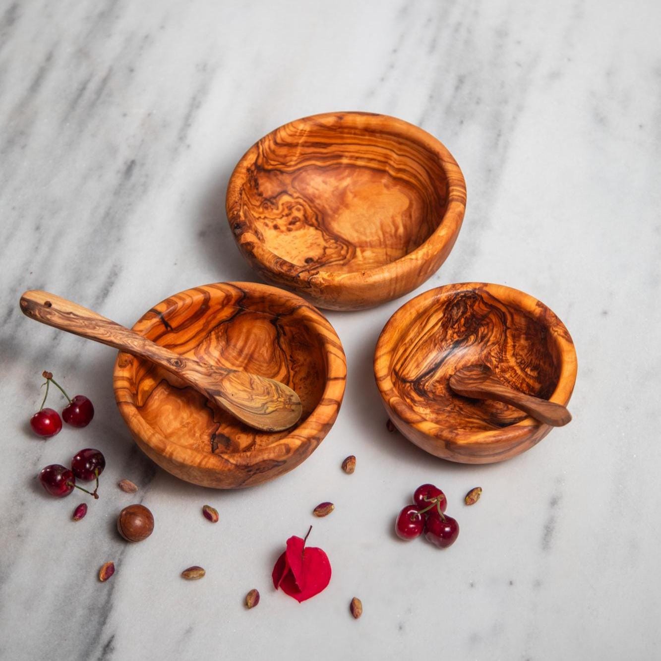 Handmade Olive Wood Salad Bowl - Rustic Serving Bowl for Salads, Fruits, and Kitchen Décor