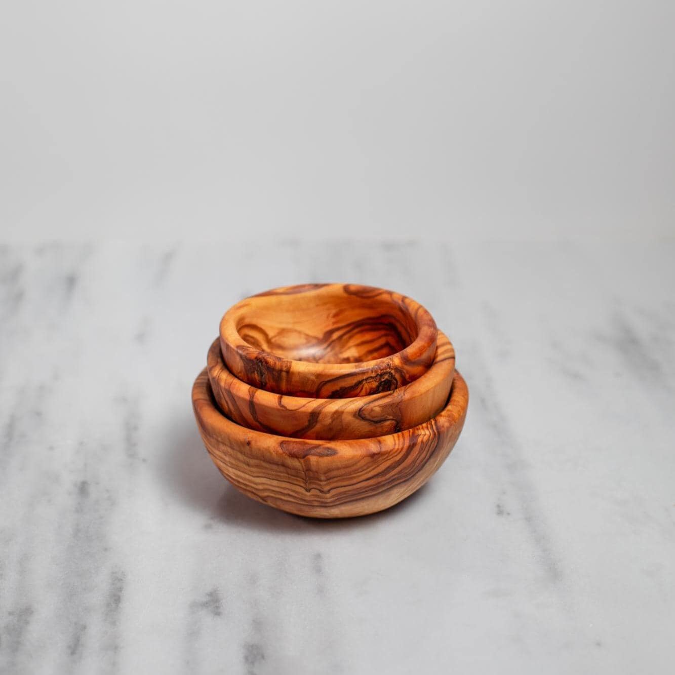 Handmade Olive Wood Salad Bowl - Rustic Serving Bowl for Salads, Fruits, and Kitchen Décor