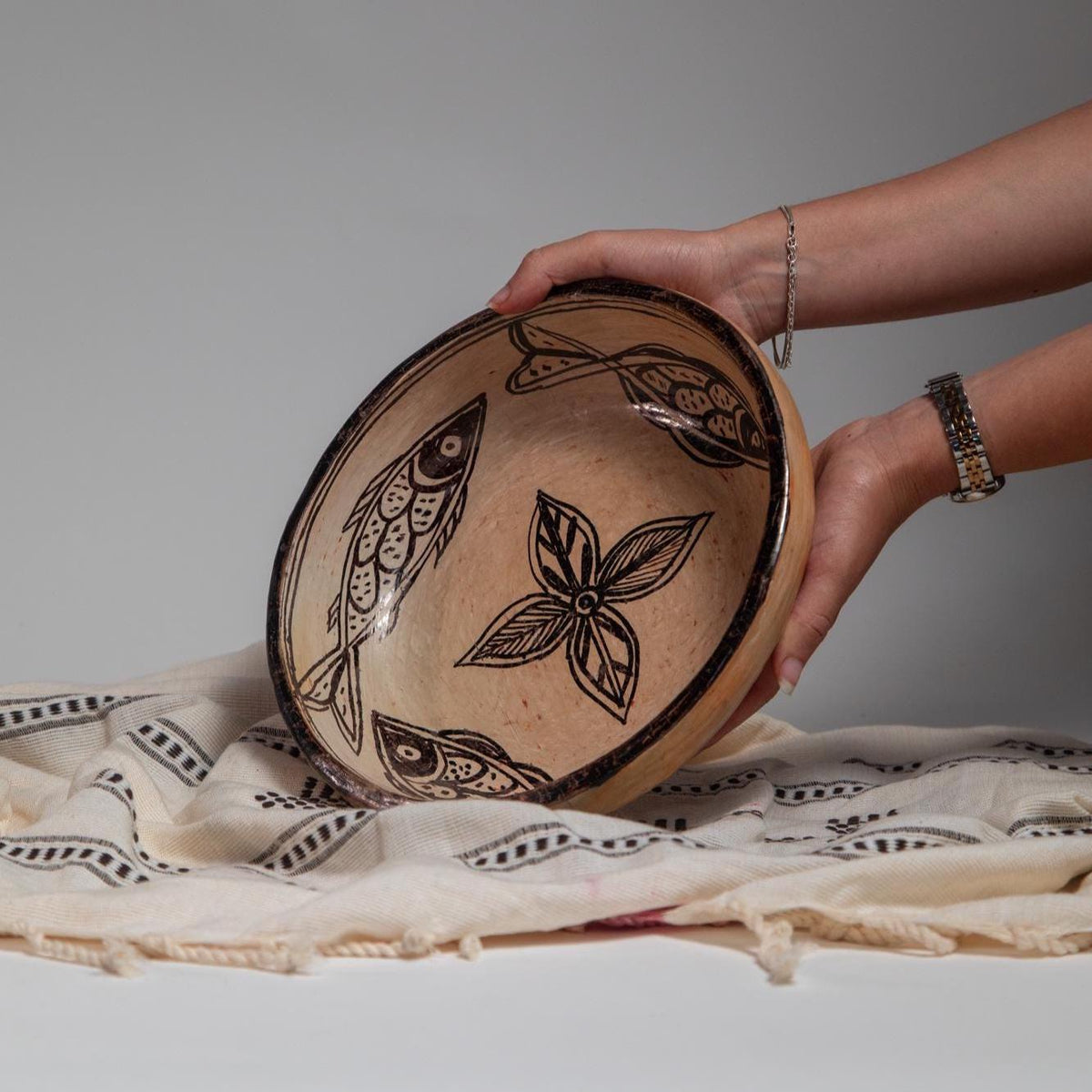 Handmade Pottery Bowl – 8 inch Large Decorative Centerpiece, Rustic Fruit Bowl, Boho Home Decor