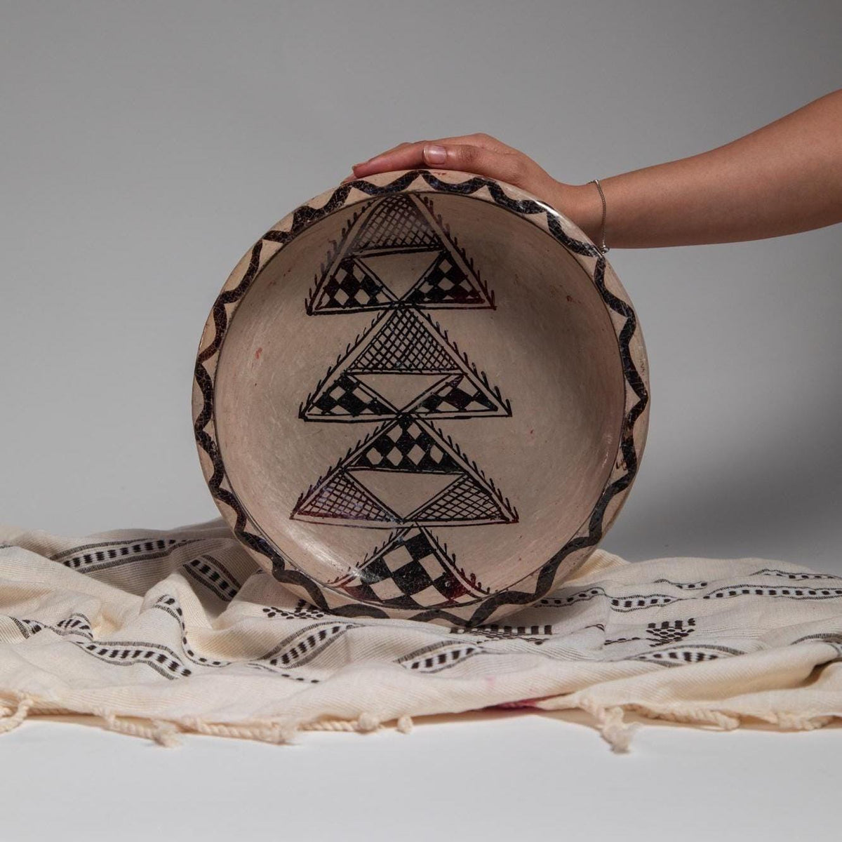 Handmade Pottery Bowl – 8 inch Large Decorative Centerpiece, Rustic Fruit Bowl, Boho Home Decor